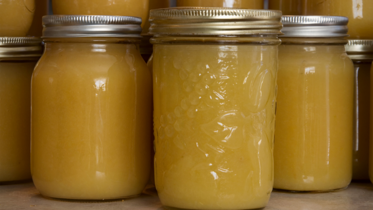 How to Make Applesauce